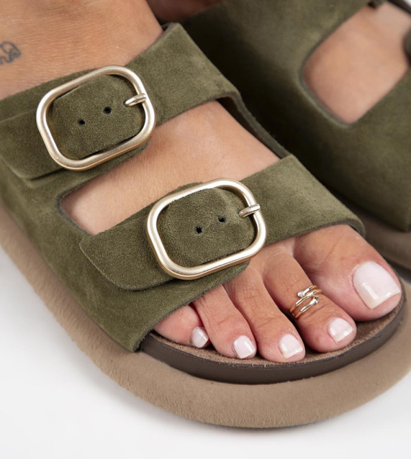 Manijero  - Khaki Flat Sandals
