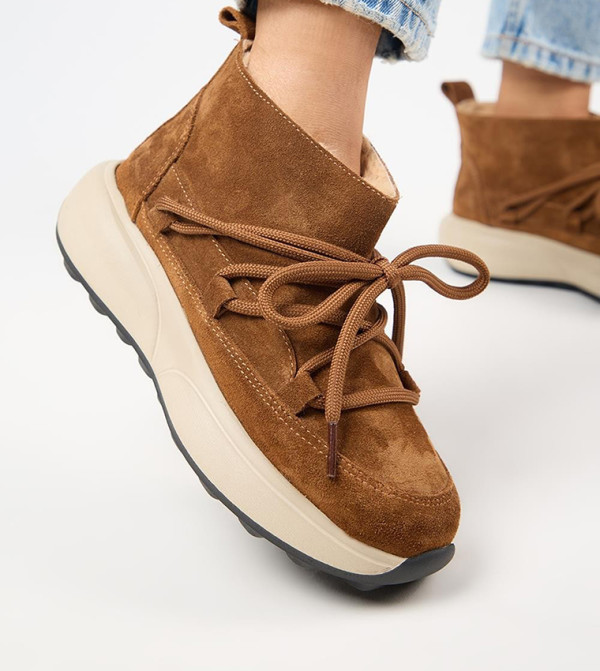 مانيجيرو مانيجيرو - حنطي أحذية برقبة منخفضة 