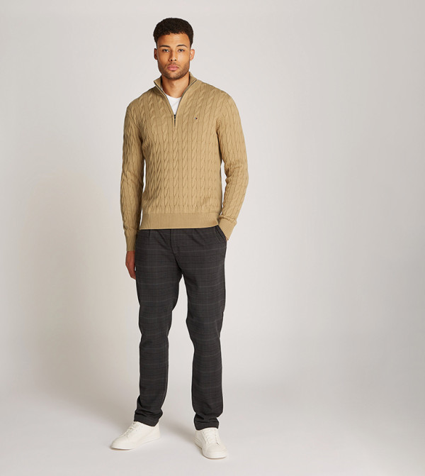 Tommy Hilfiger  Sweaters & Cardigans - Beige Round Neck Sweaters
