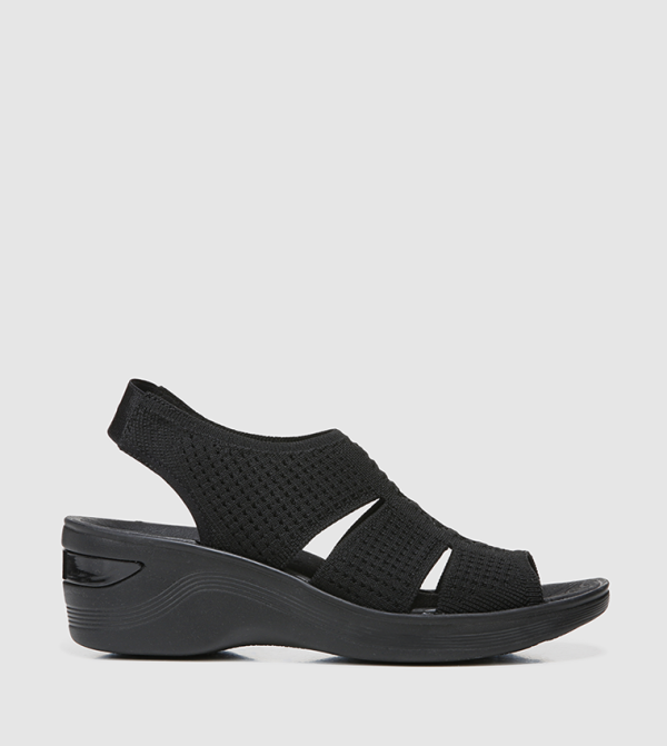 بيزيس بيزيس - أسود إسفين الصنادل