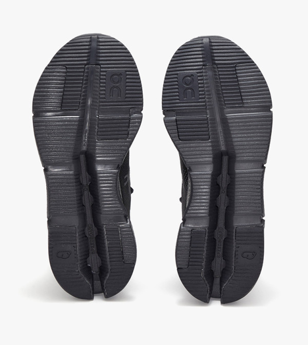 ON  - Black Running Shoes