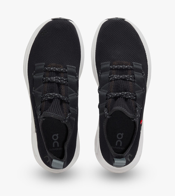 ON sports shoes - Black Low Top