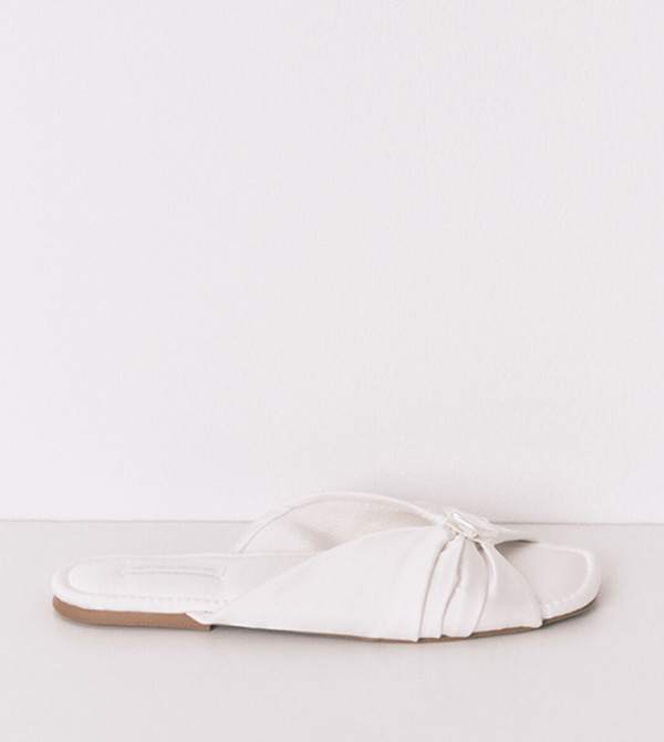 ويمينز سيكريت ويمينز سيكريت - أبيض Bedroom Slippers