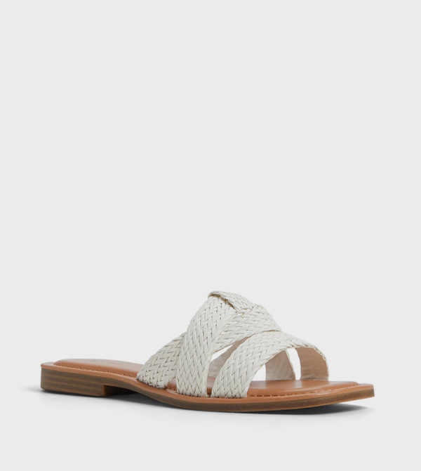 كول ات سبرنج صنادل - أبيض Flat Sandals