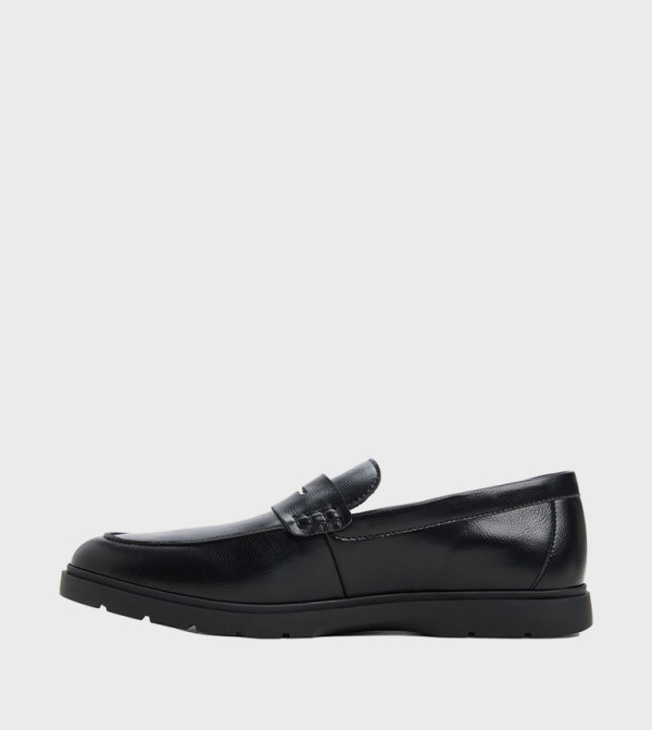 Call it Spring  Loafers & Moccasins - BLACK undefined