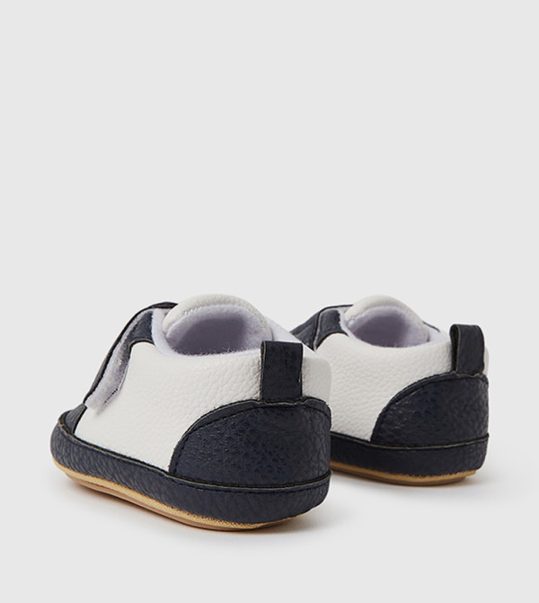 BABIES & MORE Booties - Black Booties