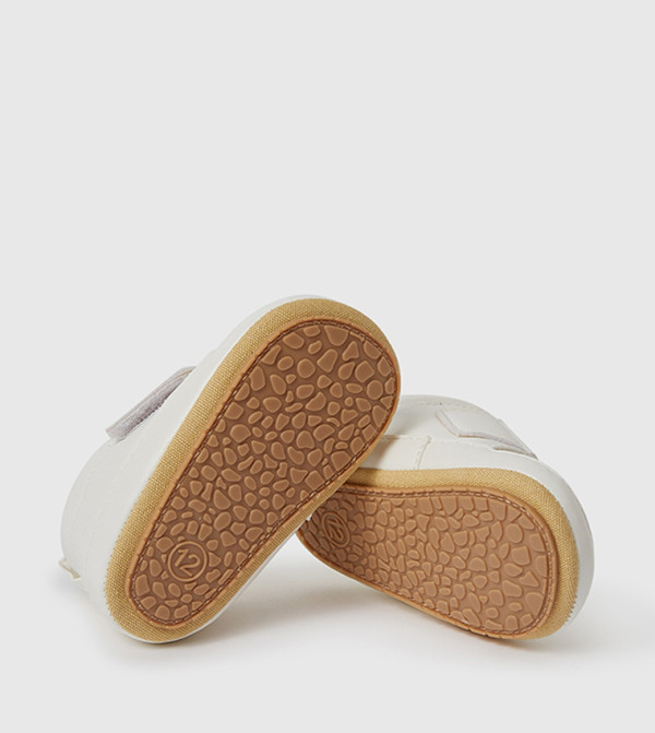 BABIES & MORE Booties - White Booties