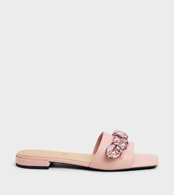تشارلز آند كيث تشارلز آند كيث - وردي Flat Sandals