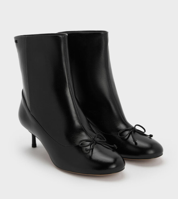 Charles & Keith  Ankle Boots - BLACK Low Top