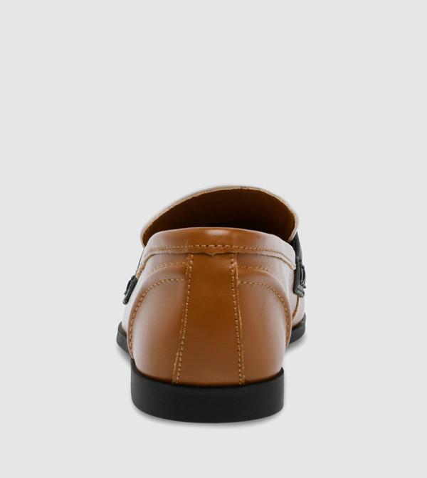 Steve Madden  Loafers & Mocassins - Tan Loafers/Moccasins