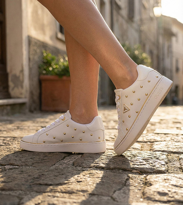 Guess  - White Low Top