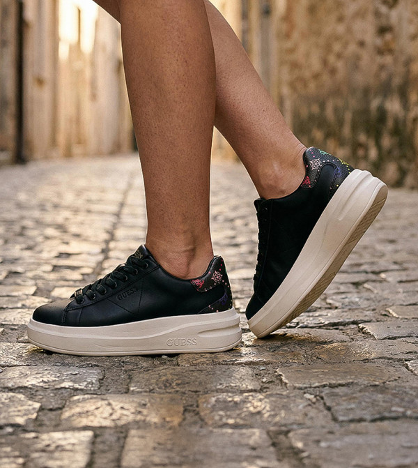 Guess  - BLACK Low Top