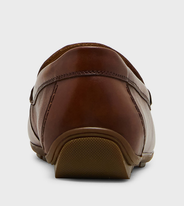 Steve Madden  Loafers & Moccasins - Tan undefined