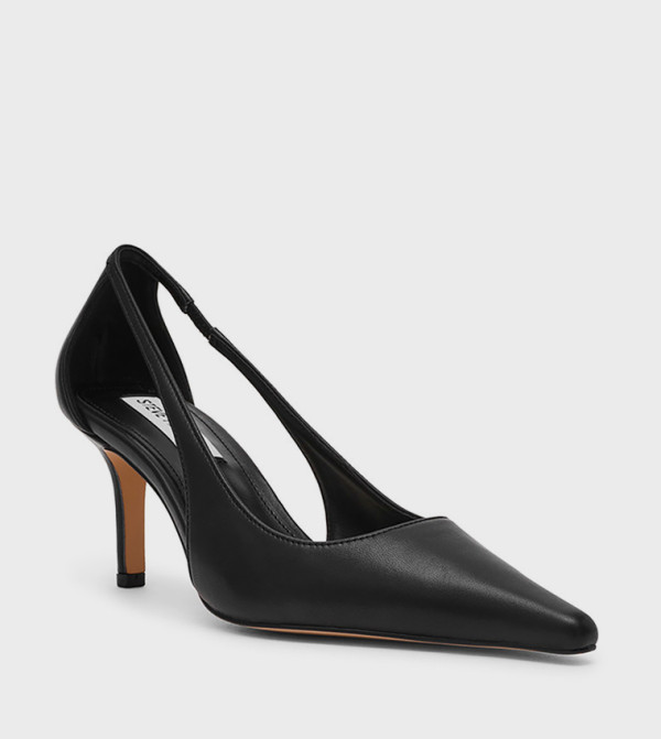 Steve Madden  - Black Pumps