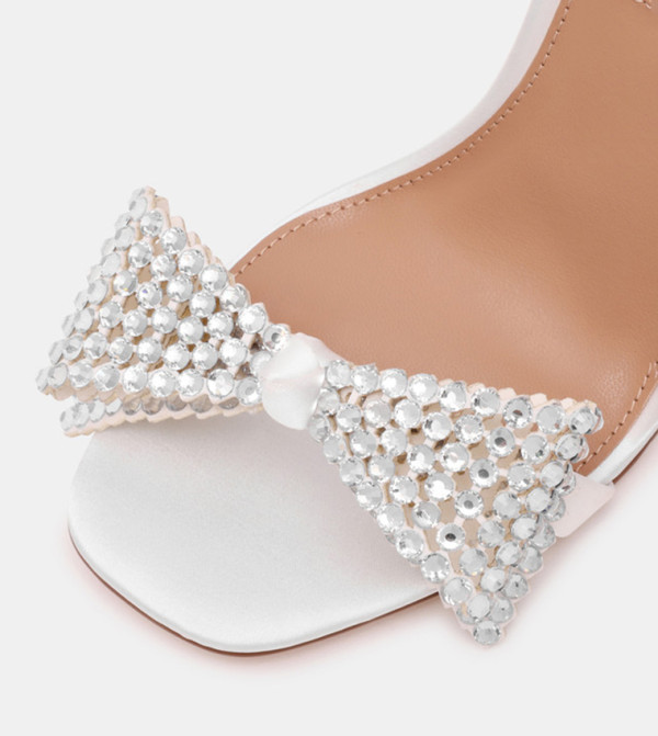 Steve Madden Steve Madden - Cream Heels