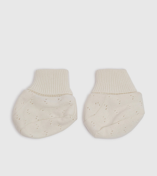 BABIES & MORE  Booties - White Booties