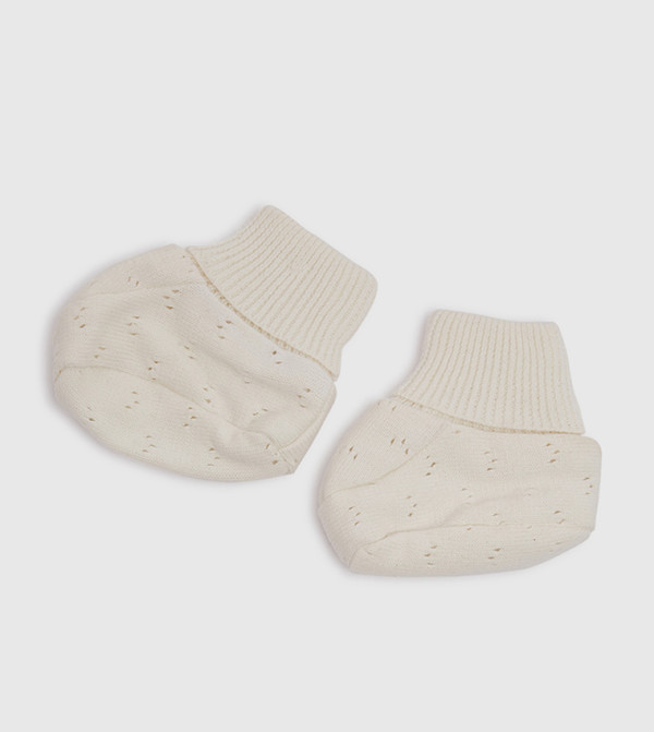 BABIES & MORE  Booties - White Booties