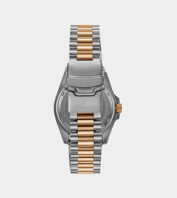 تورنيدو تورنيدو - متعدد undefined