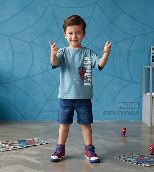 بيبيز آند مور  توبات   - أزرق T-shirts