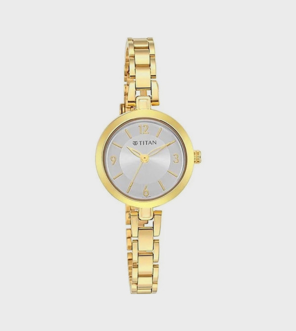 Titan  - Gold undefined