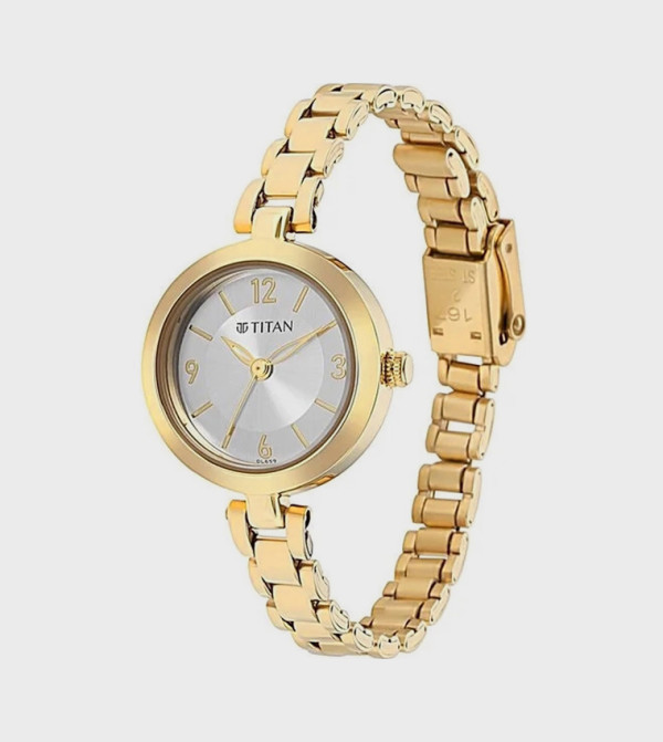 Titan  - Gold undefined