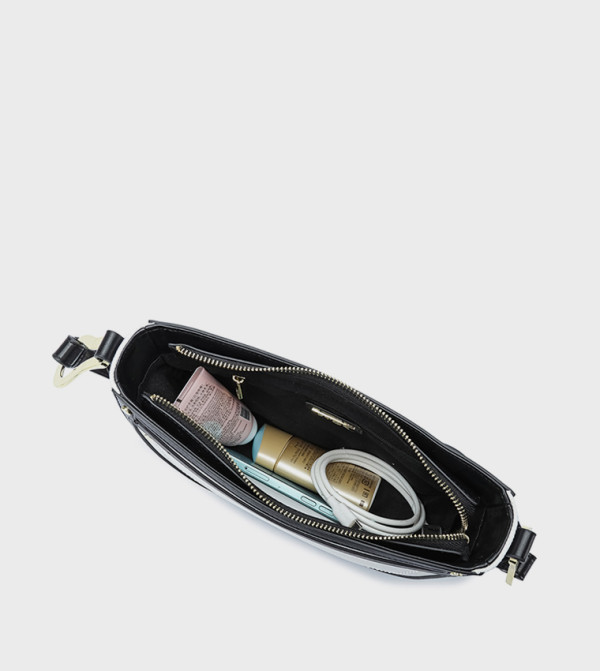 فيور فيور - أسود Handheld Bags