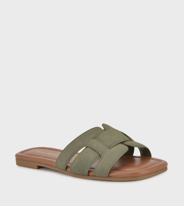 ناين وست  الصنادل المسطحة - أخضر Flat Sandals