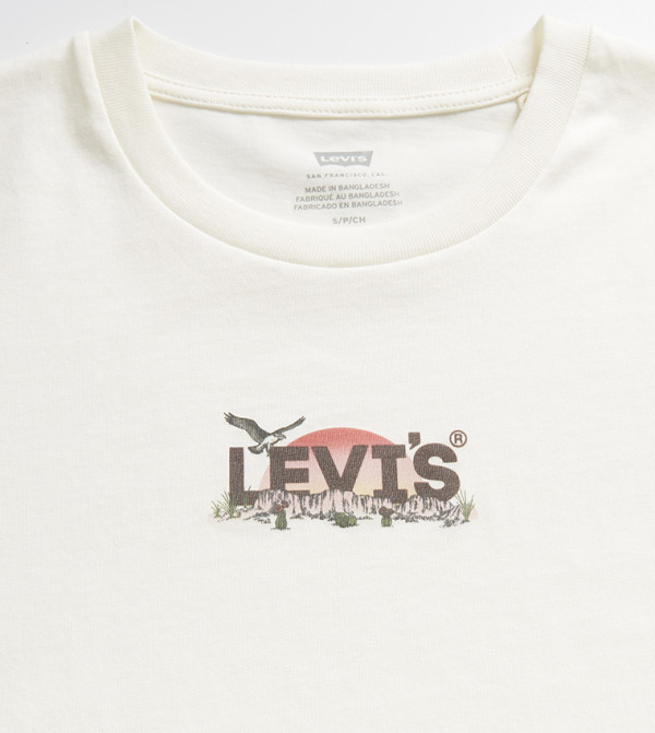 Levi's Casual T-Shirts - White Short Sleeve T-Shirts
