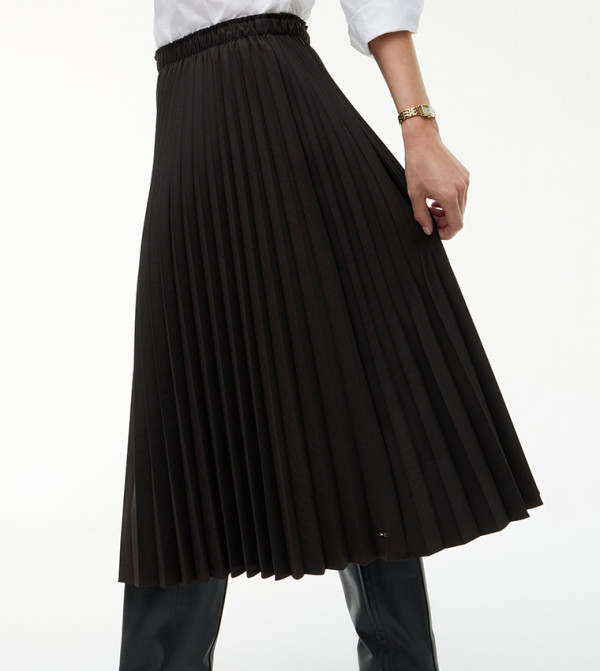 تومي هيلفيغر  تنانير ميدي - بني  Midi Skirts