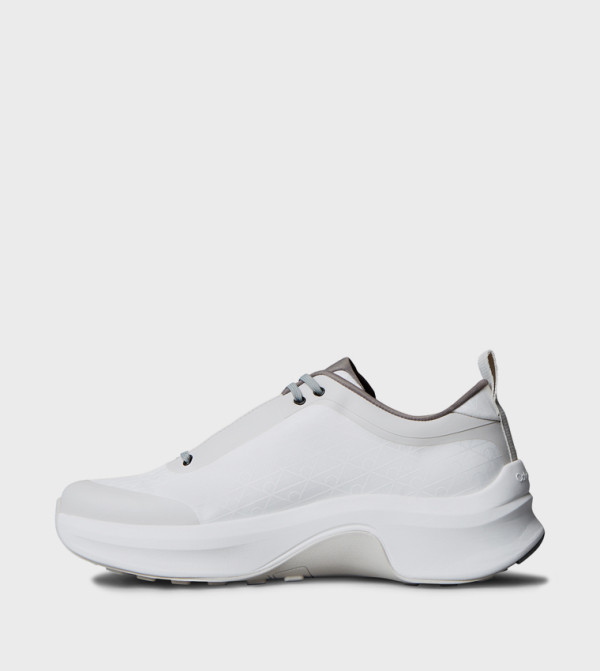 Calvin Klein  Sneakers - White Low Top