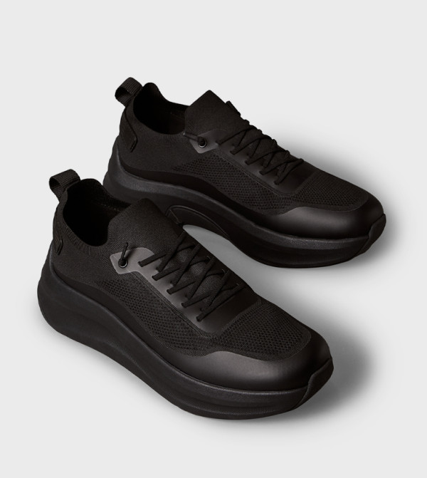 Calvin Klein  Sneakers - Black Low Top