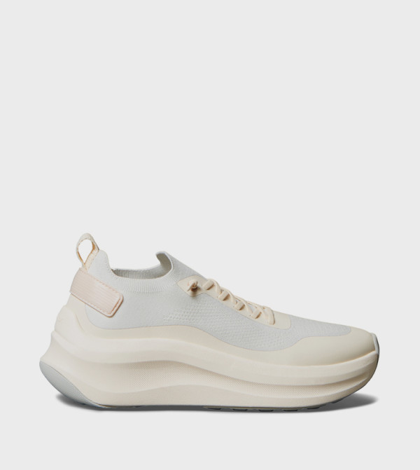 كالفين كلاين  أحذية سنيكرز - بيج أحذية برقبة منخفضة 