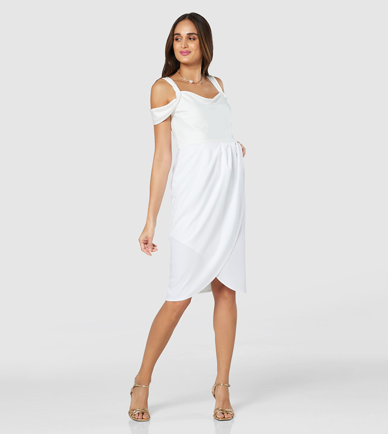 فستان بسير كتف وحافة توليب