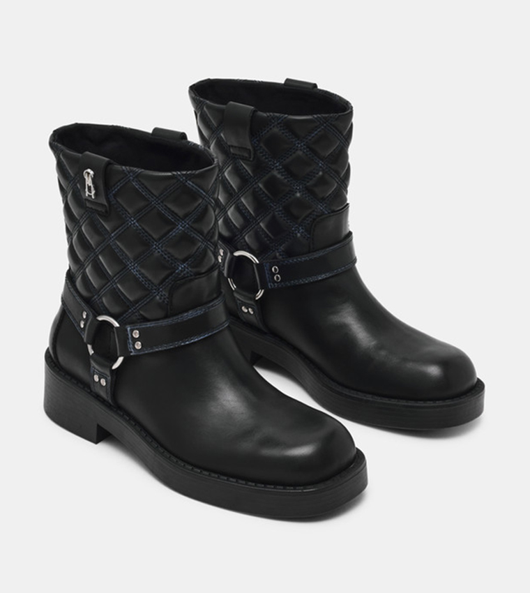 DASHCORE Quilted Ankle Boots