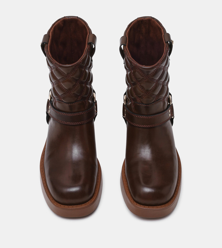 DASHCORE Quilted Ankle Boots