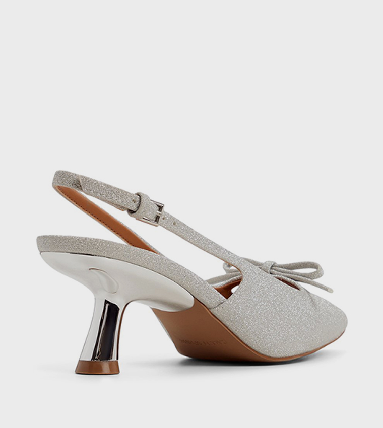 حذاء كعب بحزام خلفي ومقدمة مدببة 