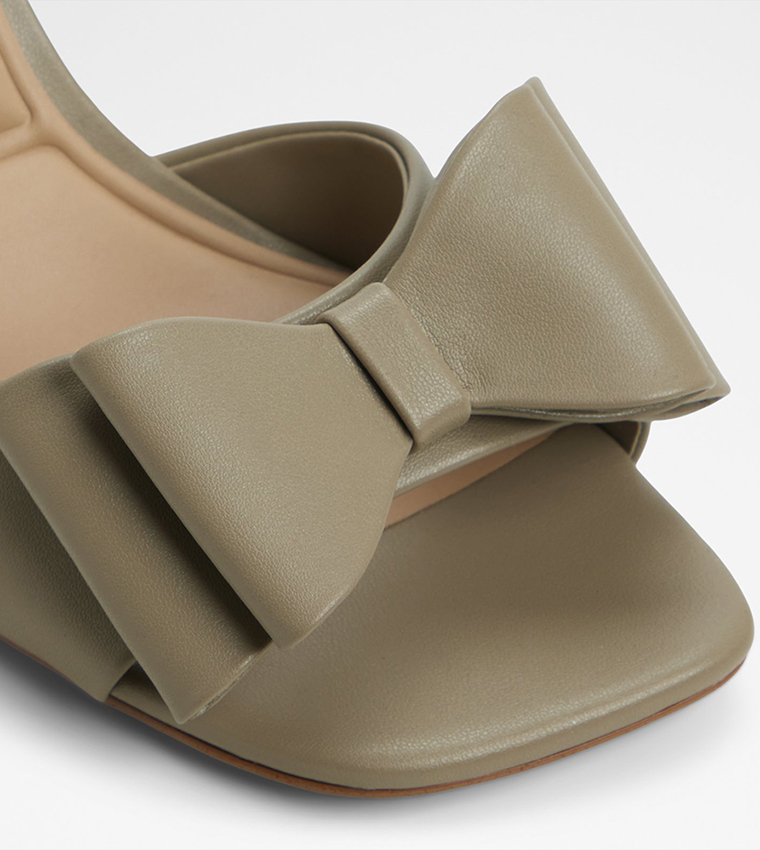 DISTINGUISHED Bow Detail Heeled Sandals