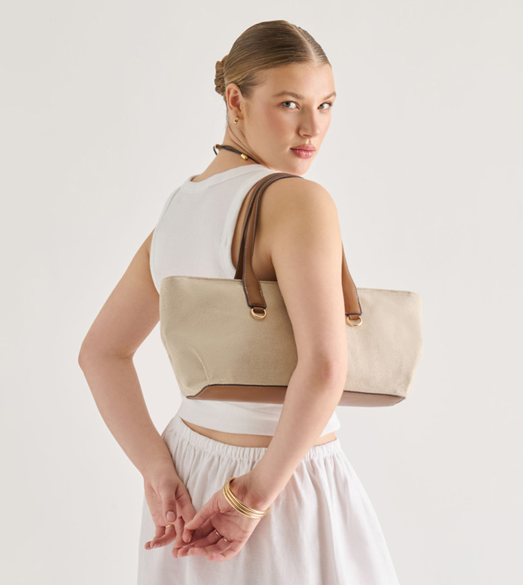 CLARINAC Textured Zip Shoulder Bag