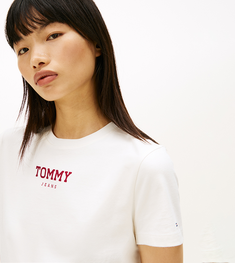 تيشيرت بقبة مستديرة بطبعة شعار