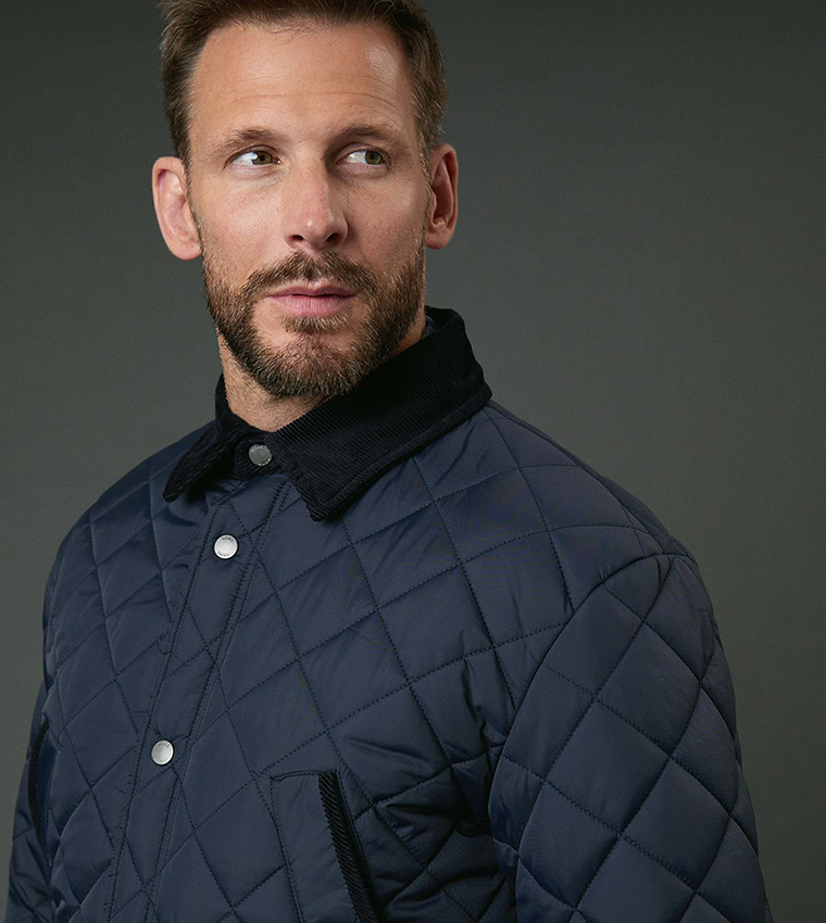 جاكيت مبطن كم طويل 