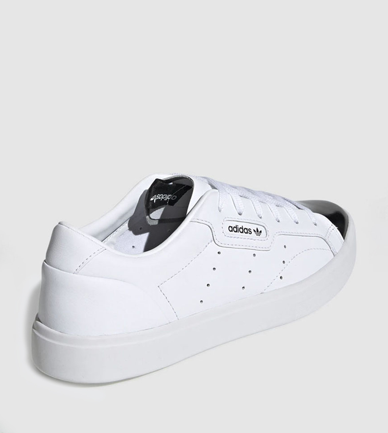 ORIGINALS Logo Detail Low-Top Sneakers