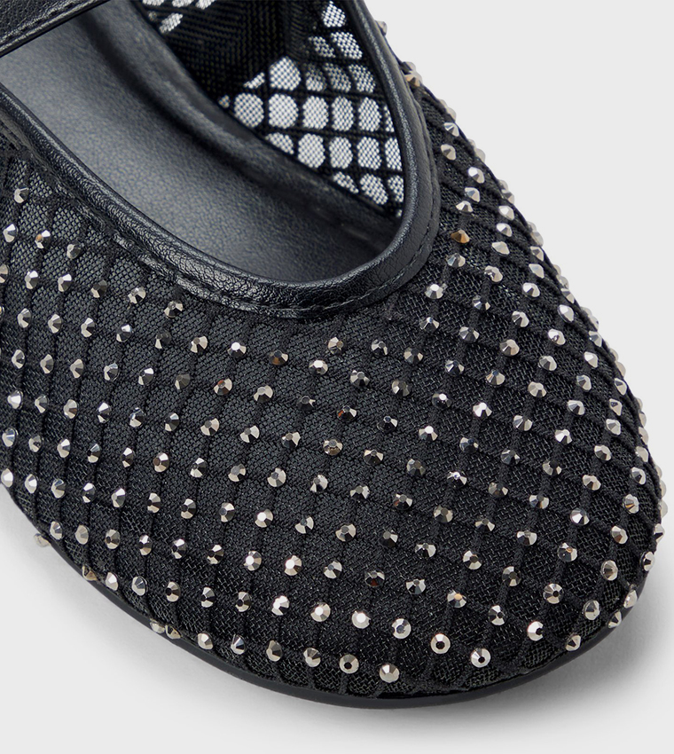 حذاء ماري جين