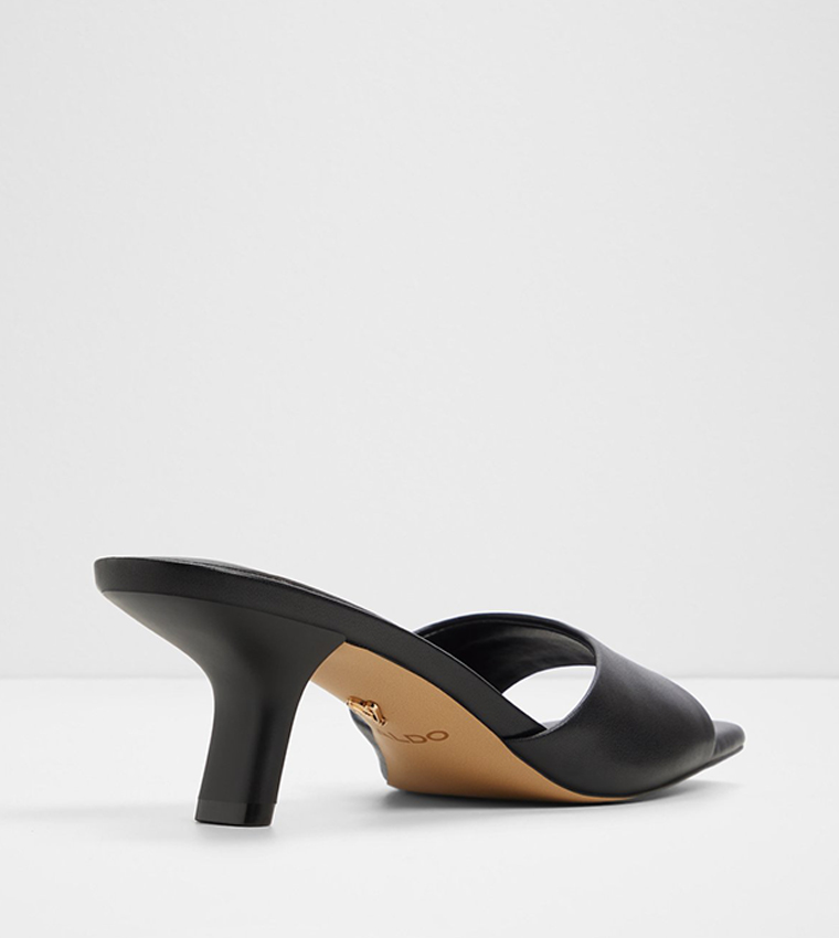 ENCHANTING Textured Heel Sandals