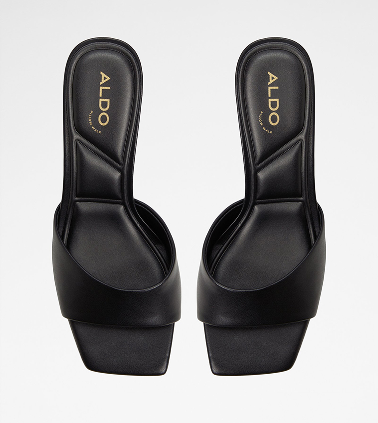ENCHANTING Textured Heel Sandals