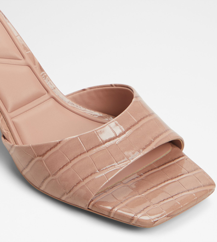 ENCHANTING Textured Heel Sandals