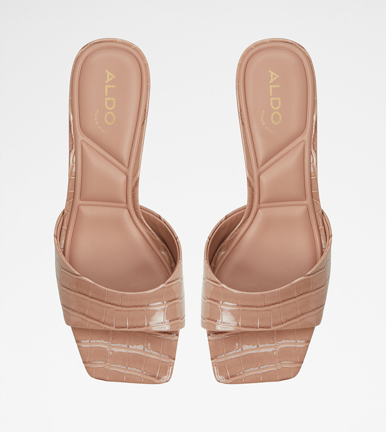 ENCHANTING Textured Heel Sandals