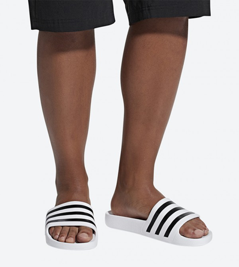 Adilette Aqua Slides