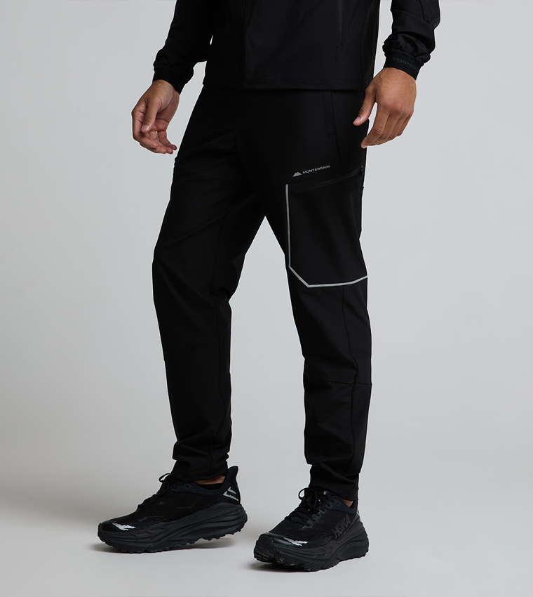 RAMBLE 3.0 Solid Tapered Fit Trackpants
