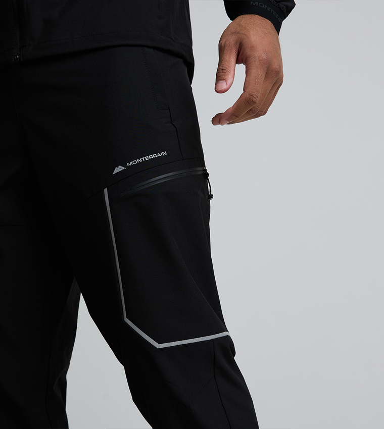 RAMBLE 3.0 Solid Tapered Fit Trackpants