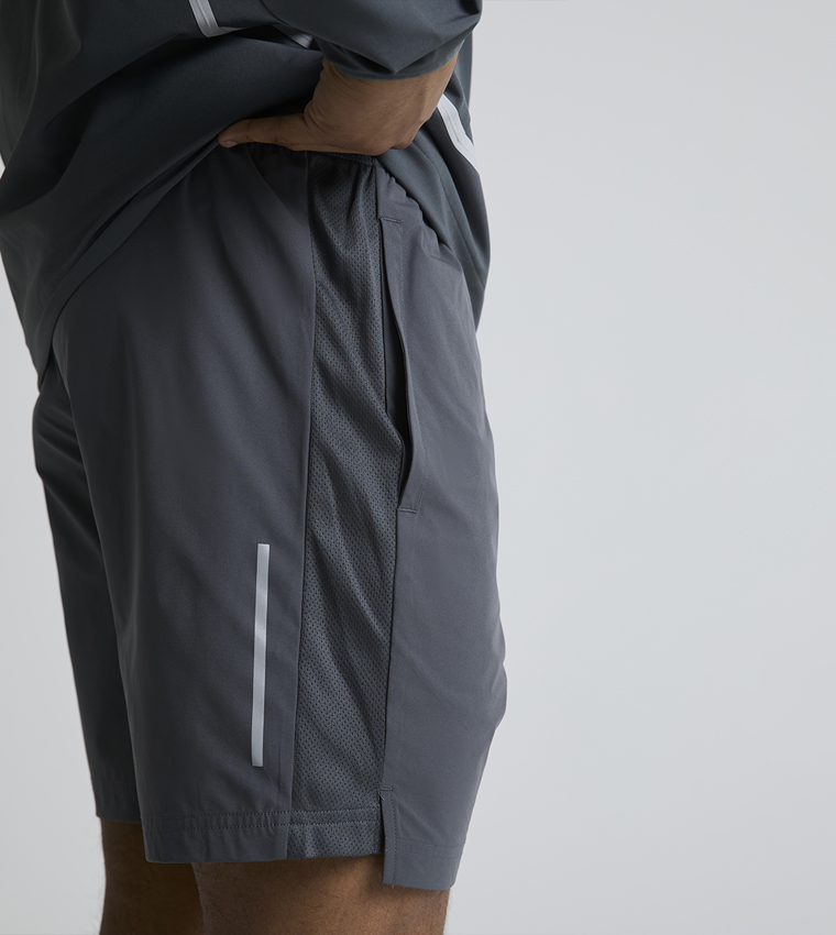 RUSH 2.0 Solid Drawstring Running Shorts